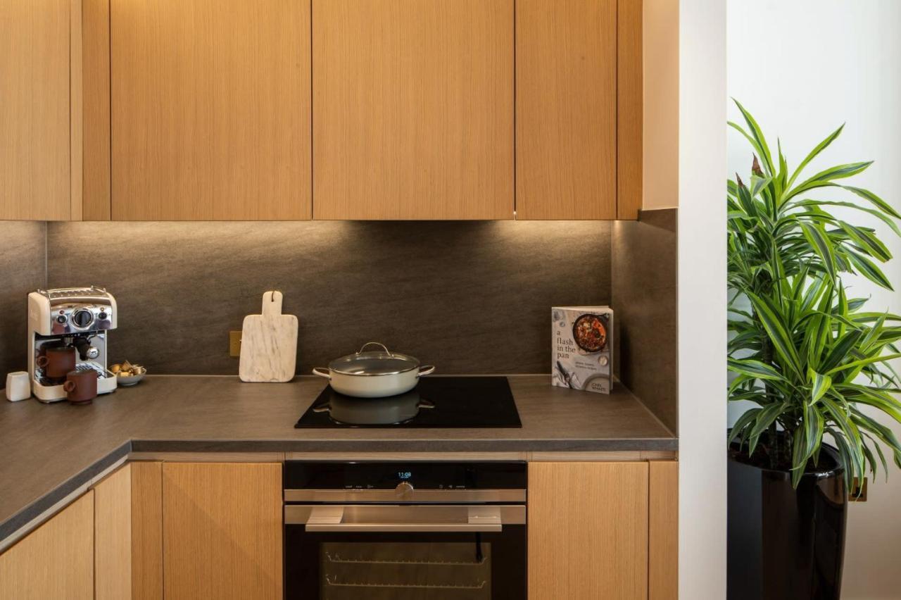 Modern Apartments At Enclave Located In Central Londres Extérieur photo